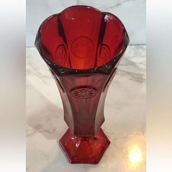 🇺🇸💥Vintage Ruby Red Fostoria Americana Coin & Eagle 7 7/8” Vase - MINT!💥🇺🇸 - Picture 9 of 11